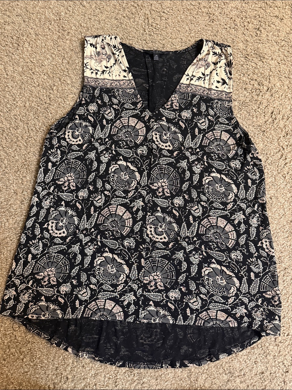 Lucky Brand Black and Cream V-Neck Printed Camisole
